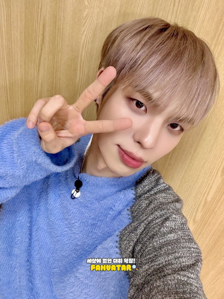 fanvatar_tvlab's tweet photo. ✨FANVATAR Behind Photo✨

아 진짜... 춤도 잘추고 노래도 잘하고 얼굴도 잘하고 귀엽기까지 해서 FIX 마음 흔들어 놓는데 이거 진짜 괜찮은 거 맞나
 ㄴ 솔직히 말해봐
  ㄴ사실 너무너무 좋았어요♡

@CIX_Official

#비엑스 #BX
#승훈 #SEUNGHUN
#용희 #YONGHEE
#현석 #HYUNSUK
#팬바타 #FANVATAR https://t.co/HxyOZDJlvq