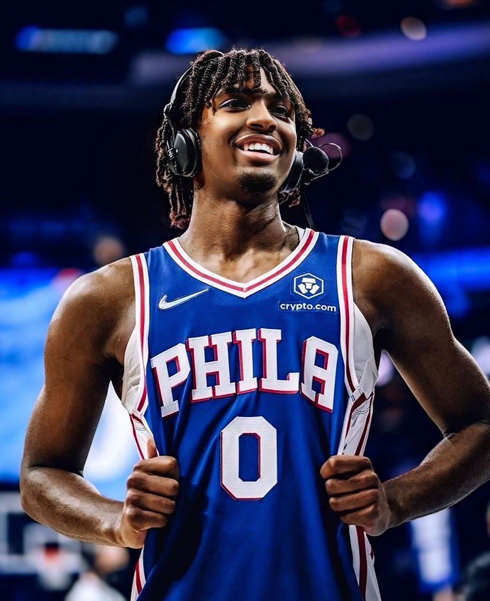 kiwiparlays's tweet photo. 🏀 NBA Friday Play #1:

Tyrese Maxey U 10.5 Reb + Ast (-113 CZR) 

DROP A 💜 IF TAILING!

- Embiid is still OUT. 

- He’a under this line in 77% of games this season. Without Embiid this number jumps to 80%. Averaging around 16 RA chances without him

- Maxey is going against the Cavs who allow the LEAST rebounds to PGs and the 10th least assists in the league.

- Went against earlier this season only getting 4 RA off a mere 9 chances without Embiid playing

- With the spread being -10 there is almost guaranteed blowout potential, take the UNDER!