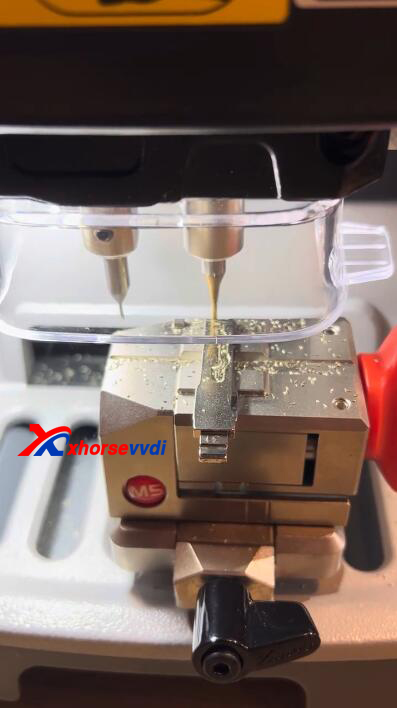 Xhorsevvdi's tweet photo. first time using the kit vw hu66 🔑🔑
#Xhorse key tool max pro - Dolphin - Key reader ⚙️
https://t.co/GVgOrt7bYJ
#keytoolmaxpro #dolphinxp005 #keyreader https://t.co/oHJgq6YWn4