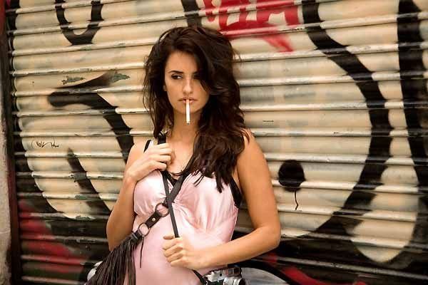 museucinema's tweet photo. 📆 Dijous 30 de gener ⌚ 19.00 📍 Museu del Cinema. L'artista visual Irena Visa (@lafilla) ens comenta en cinc seqüències Vicky Cristina Barcelona de Woody Allen. Cinc seqüències per explicar una obra mestra. Grtuït. Cal inscripció: https://t.co/wYBnaquXVH https://t.co/H2R8ml12fu