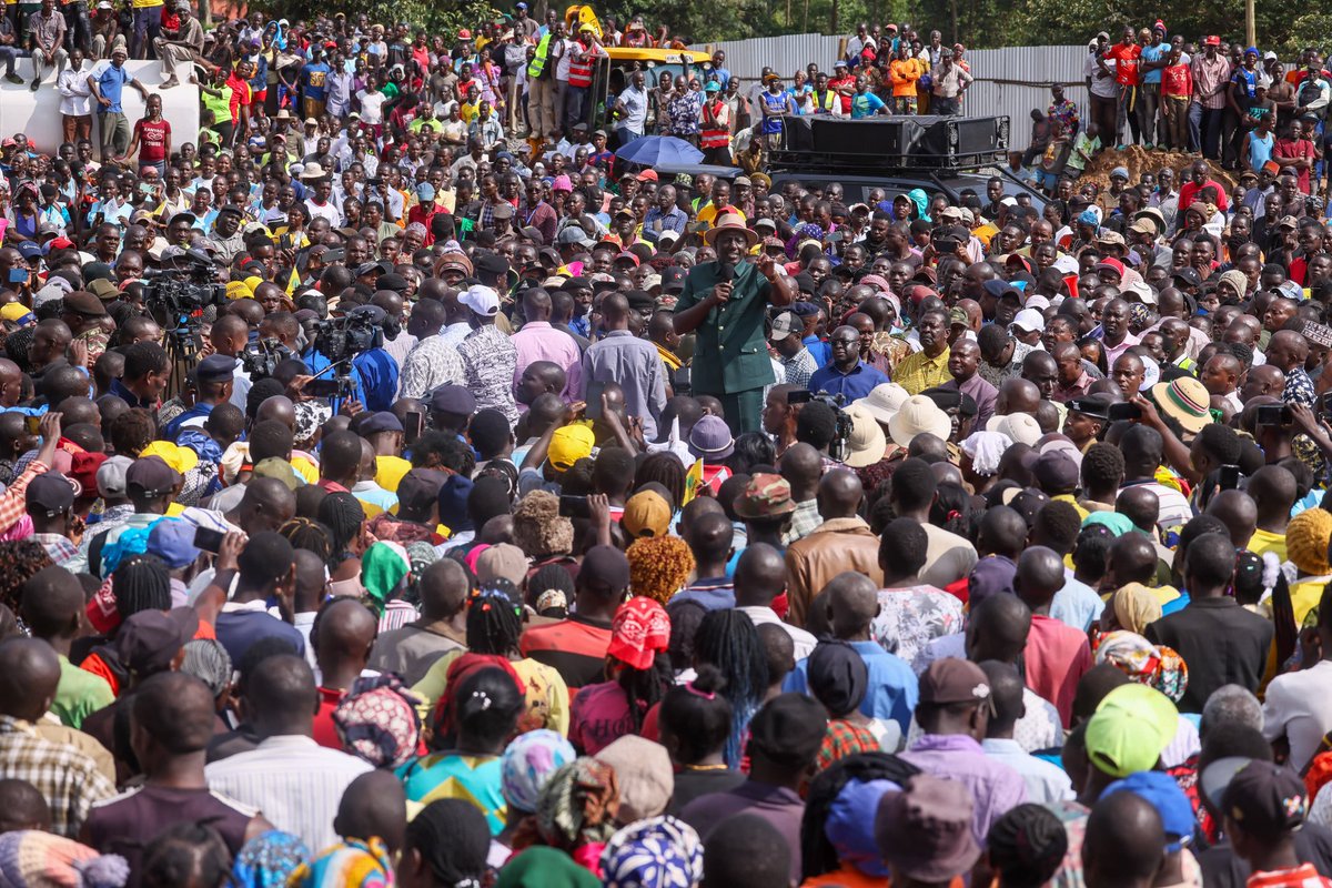 LewisMenya's tweet photo. The rehabilitation of sugar mills in Western Kenya is key to revitalizing the sugar industry and ensuring farmers receive fair prices for their crops. Western Kenya Empowered #MulembeDevelopmentTour https://t.co/596cwYveTn
