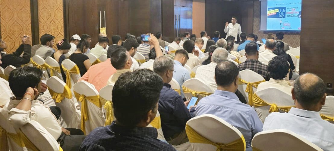 PR4uOfficial's tweet photo. Another corporate training from PR4u in Mumbai. 

There were great sessions on sales booster and increasing organic performance through social media in trading. 

#PR4u #pr #PublicRelations #corporatetraining https://t.co/TSjCS9piYB