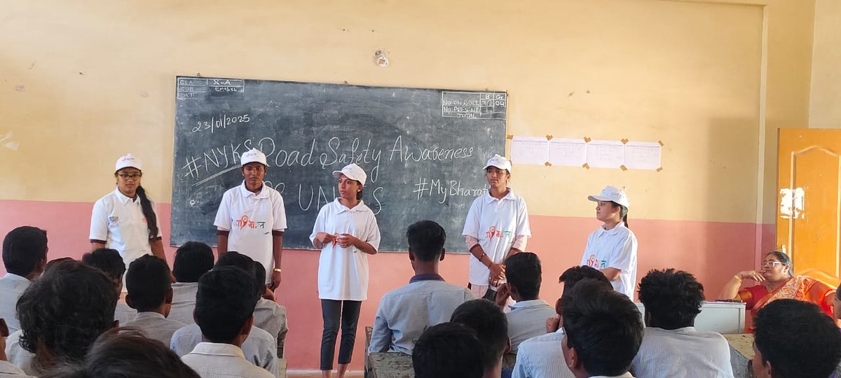ATP_MyBharat's tweet image. Organized Road Safety Awareness Campaign &amp;amp; Volunteering Support for Road Traffic In Coordination with Traffic Dept, Transport Dept &amp;amp; NSS Unit by Youth Volunteers
#abyuvabolega #mybharat #SHS2024 #SBD2024 #MYBharatSBD #roadsafetyawareness #roadsafetycampaign #volunteeringsupport