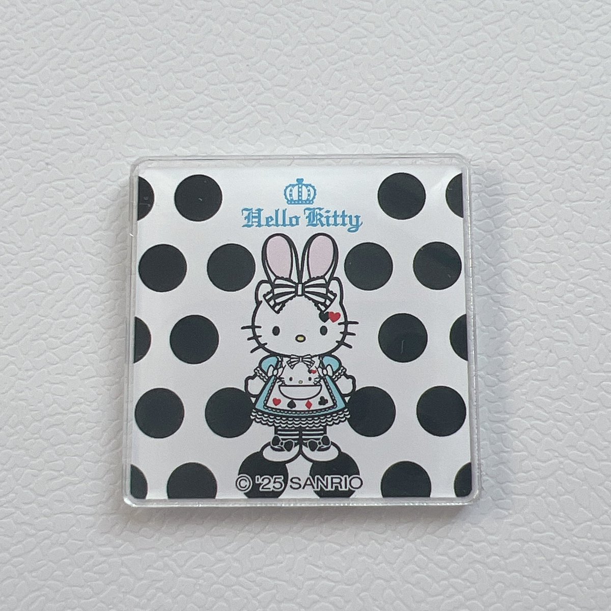 丸かじり小枝 ハローキティおまけ付き🍫』 セブンイレブンで見つけた