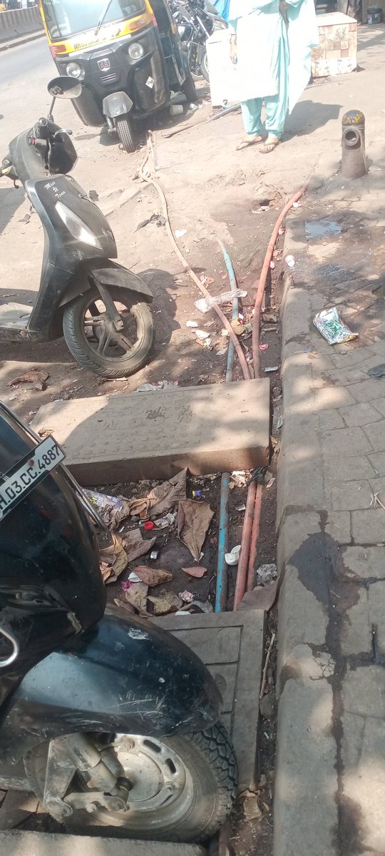 activist_jafar's tweet photo. @mybmcWardME plzz Deonar police stn opp chai ki hotel damar required @abuasimazmi @AyubShekason @CMOMaharashtra @mybmcRoads @mybmc Plzz  Govandi mumbai https://t.co/VAVRlm9don