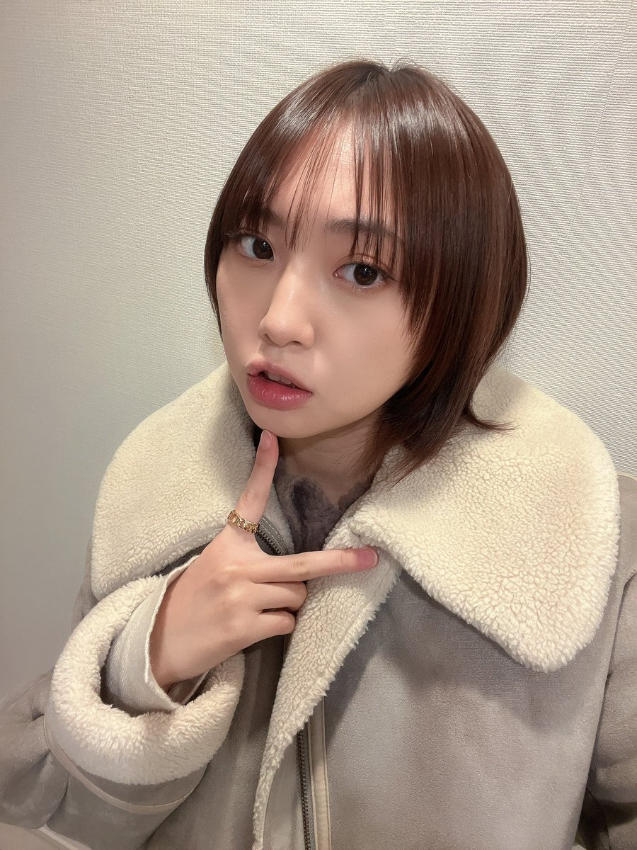 前髪毎日少し切ってるのに毎日長く感じるこの現象なに？