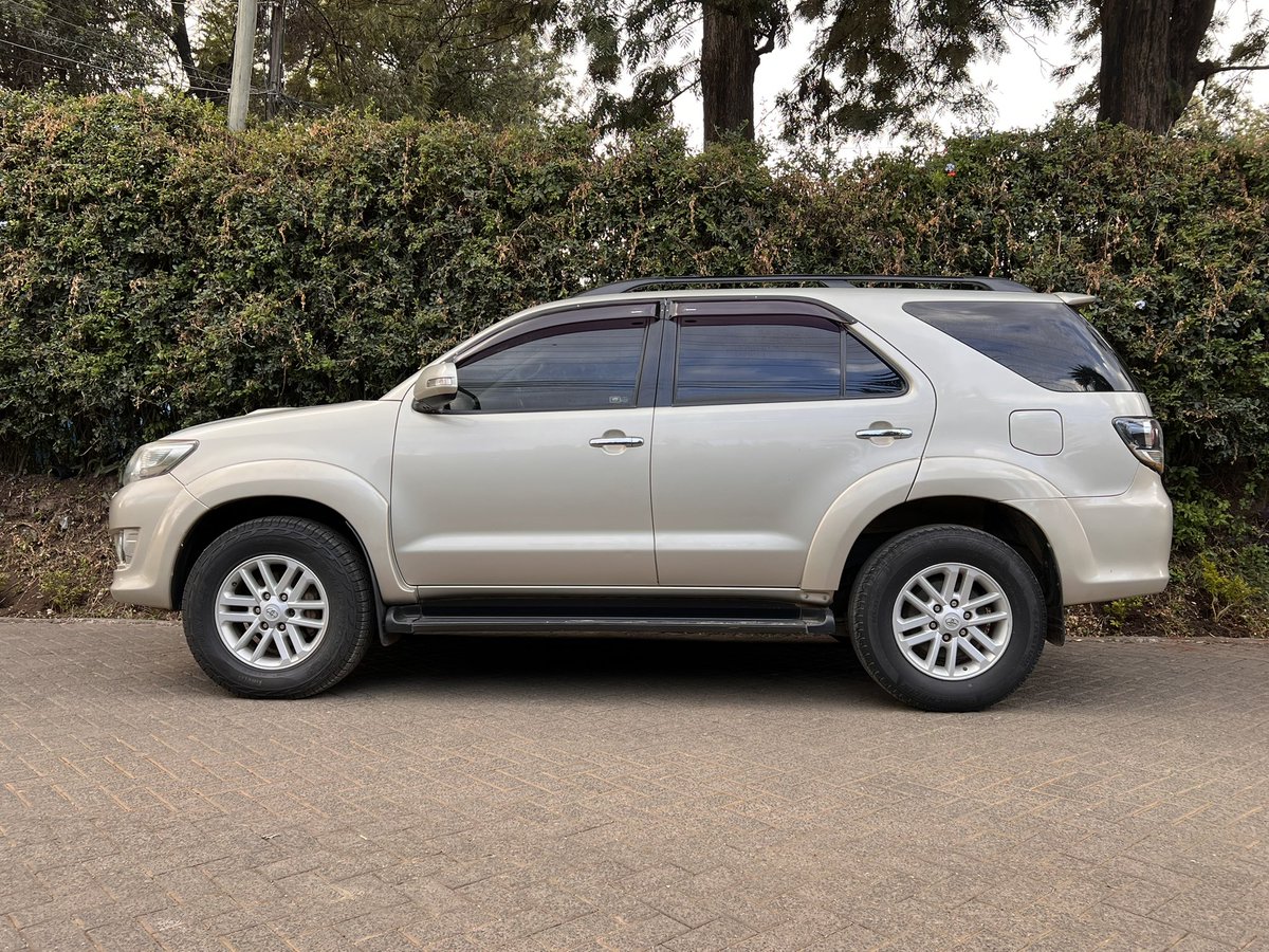 mceazarj's tweet photo. TOYOTA FORTUNER 4X4
3.0 D-4D
Year 2014
Beige
KDR Reg’n

💠 3000 Cc DIESEL D-4D
💠 Manual Transmission 4WD
💠 7 Seater Leather
💠 Side Steps
💠 Rear Spoiler
💠 Foglights
💠 Alloy Rims

ONLY KSH 3.2 M

🏦 Financing Options
🚘 Part Exchange
🚢 Direct Car Import

CALL  0736355555 https://t.co/xoSKiL5gmb