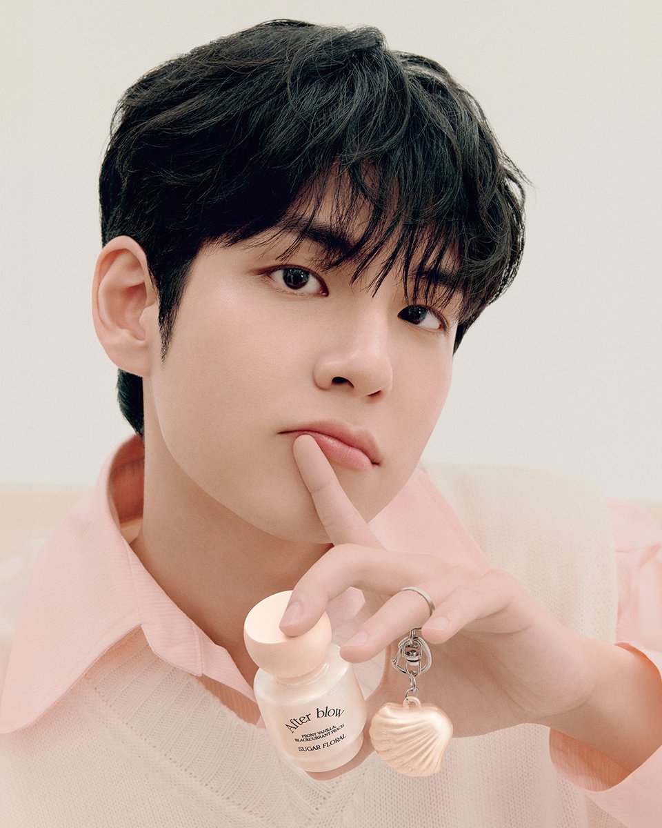 𝐀𝐟𝐭𝐞𝐫 𝐛𝐥𝐨𝐰 𝐗 𝐃𝐀𝐘𝟔 𝐖𝐎𝐍𝐏𝐈𝐋
깡-총
#애프터블로우 의 NEW 모델 발탁과 함께
트위터 OPEN 앞으로 많은 관심 부탁해요🤍

⠀⠀     ᘏ ⑅ ᘏ
⠀⠀⠀  ( •̤ ༝ •̤ )
━━━∪∪━━━

앗차-
모델은 토끼가 아니구 #원필 이랍니다🤍

#afterblow #데이식스
#day6 #wonpil #올리브영