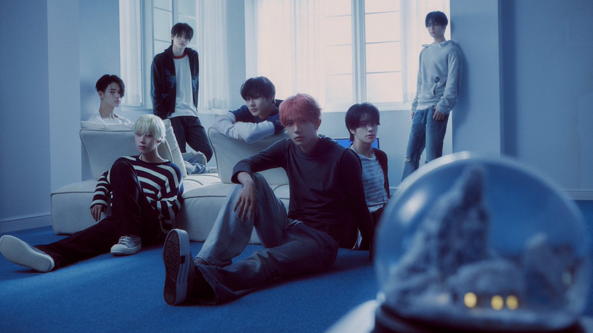 oricon's tweet photo. 日テレ フェス『BEAT AX』第6弾
横アリで開催決定❗️
https://t.co/0tsOAb381G

『BEAT AX Vol.6』横浜アリーナ
2025年3月8日(土)、9日(日)

🎸Day1：3/8(土)
ILLIT、ENHYPEN、Vaundy

🎸Day1：3/9(日)
ENHYPEN、GLAY

#BEAT_AX_VOL6 https://t.co/7bXk92wTB7