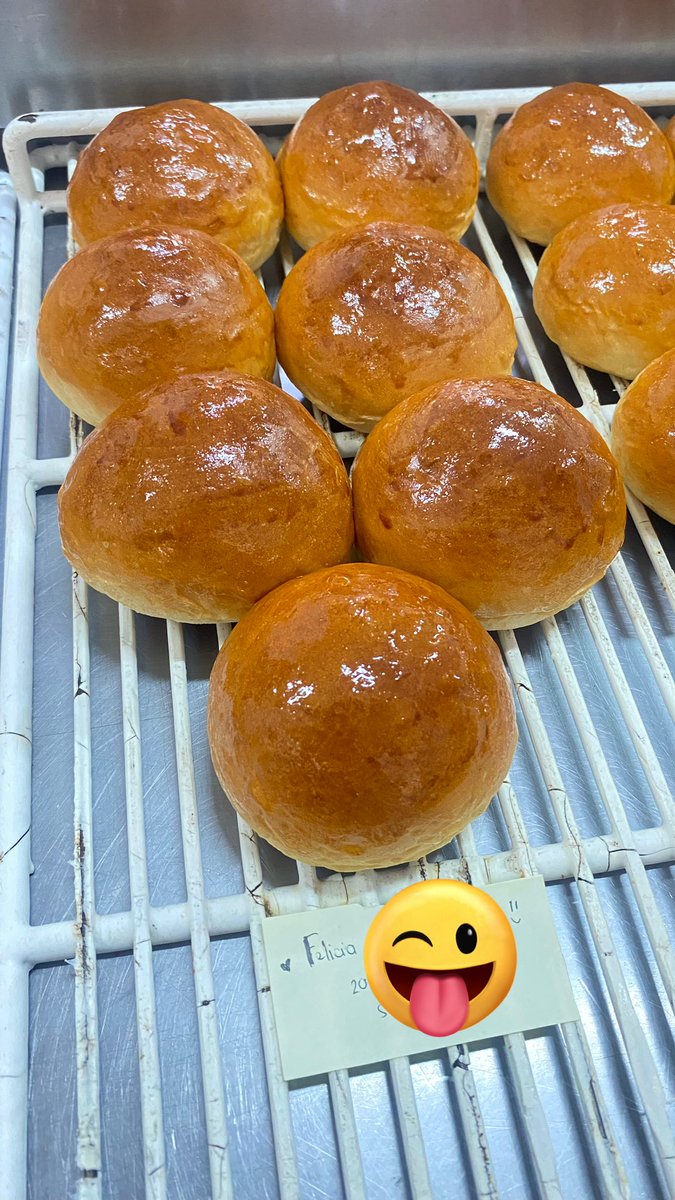 bbaekglze's tweet photo. baking and pastry arts <333
SERU BANGET??? dan yh agak agak menantang ya gusy tp seru dah kek sampe gabisa mendeskripsikan dengan kata kata lain lg jujur wkwkwk, apalagi kalo emang minat akan seseru itu😔🫰🏻🫰🏻 menumbuhkan jiwa seni jg cenah WKWKWK https://t.co/pu703KGliK