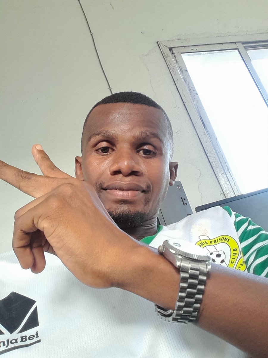 geniouspunter's tweet photo. Tumeongeza mwaka mmoja

1+  

ALHAMDULILLAH 🤲

leteni ODDS  sasa tubeti 😂😂 https://t.co/OKyrhmFUdw