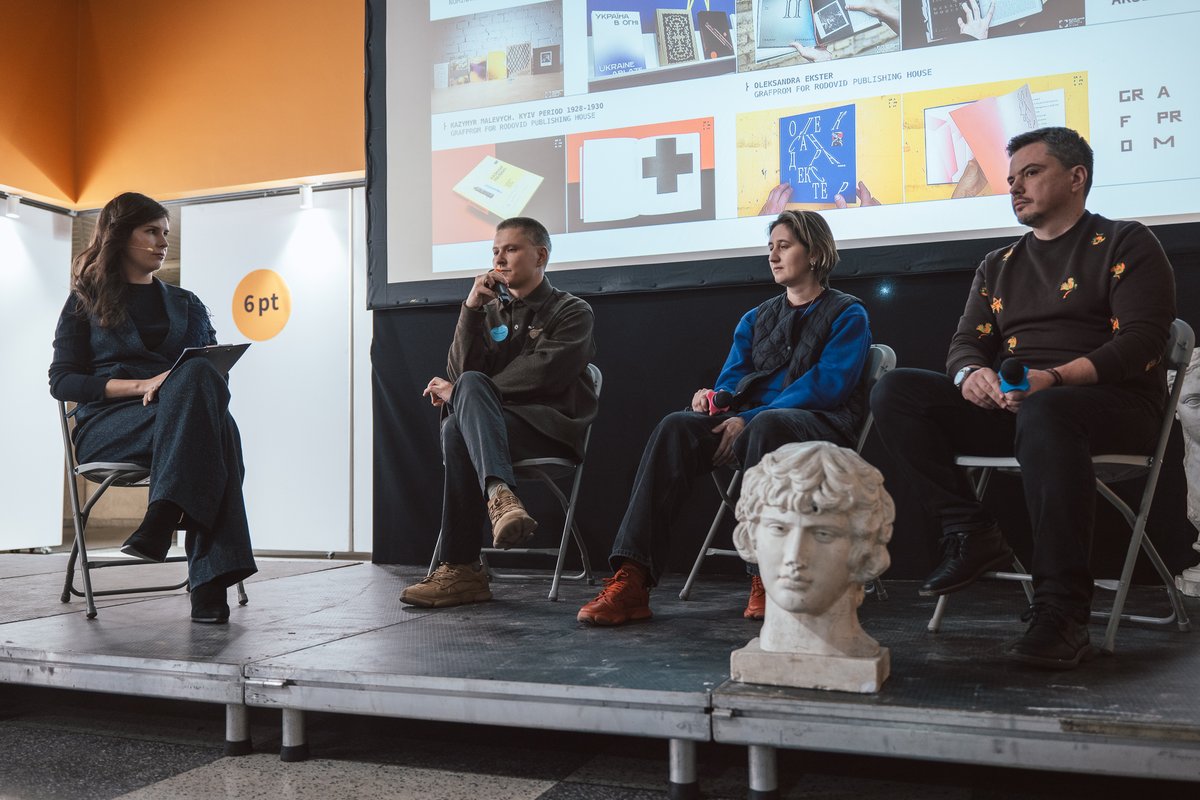 Snapshots of Valeriia Guievska (Mystetskyi Arsenal) from FEED 2024

Photos by Patryk Wiśniewski @panpatryk
⁠
@mystetskyiarsenal
@polishgraphicdesign
⁠
#mystetskyiarsenal
#needesign⁠
#graphicdesign⁠
#festivaleasterneuropeandesign