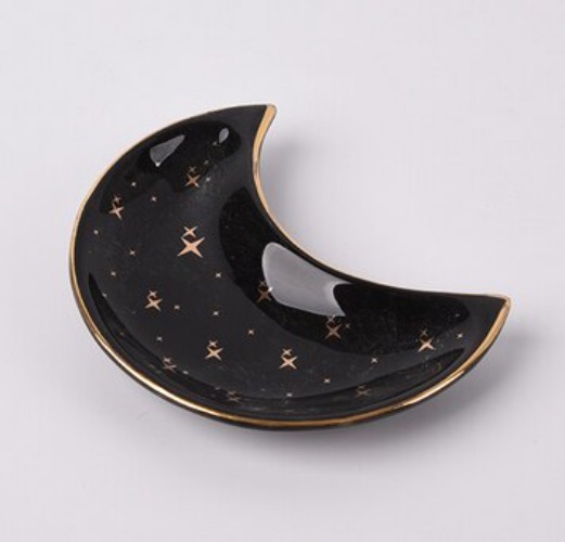 cain_missy's tweet photo. An item on my Throne wishlist just got fully funded: Ceramic Moon Shape Jewelry Dish Trinket Tray - Black by Cosy Realm. Thank you! https://t.co/kcLiq4mfWn #Wishlist #Throne https://t.co/83dJRO43JX