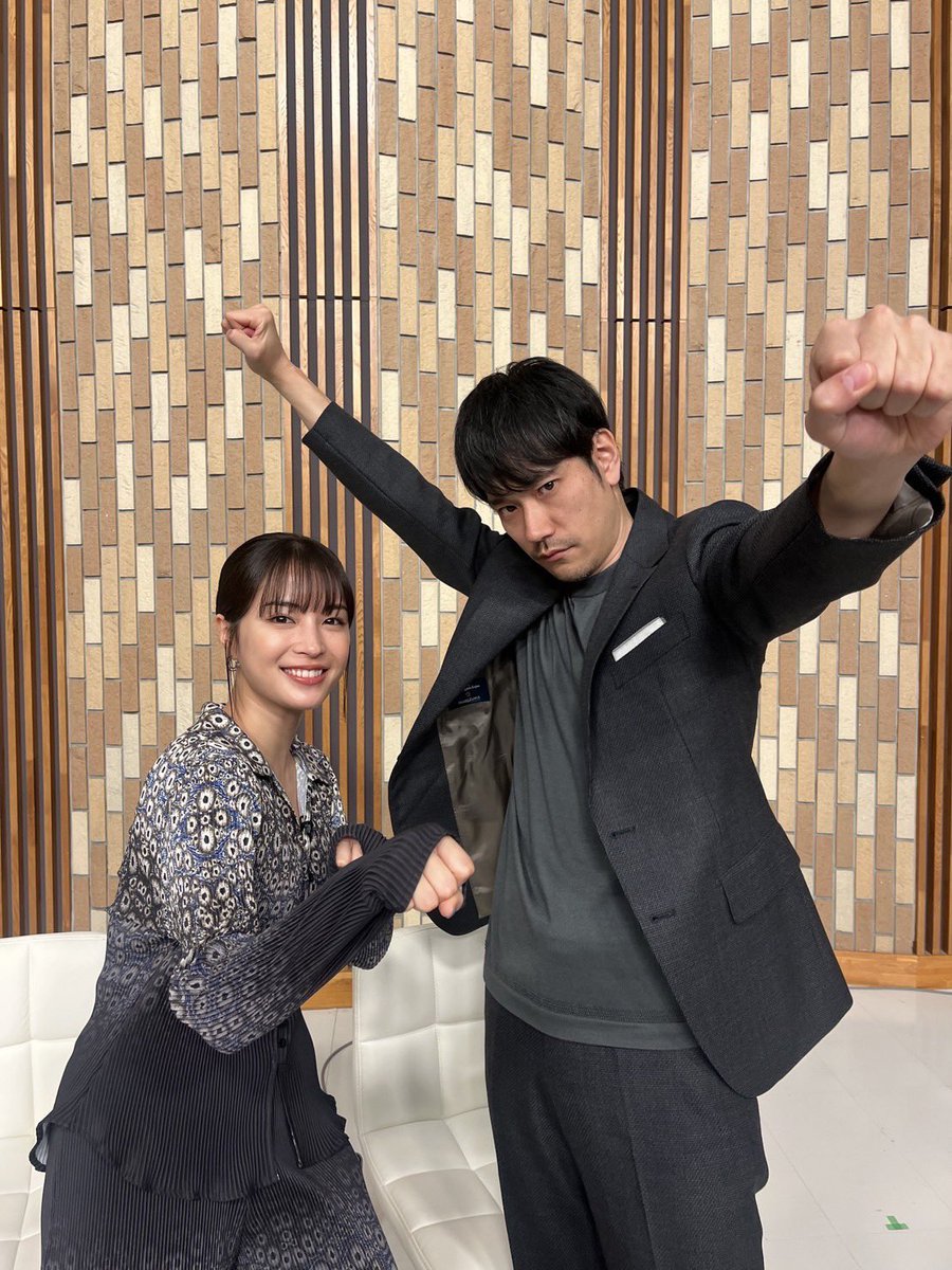 広瀬すず さん衣装】 🦚『クジャクのダンス、誰が見た？』 «電波