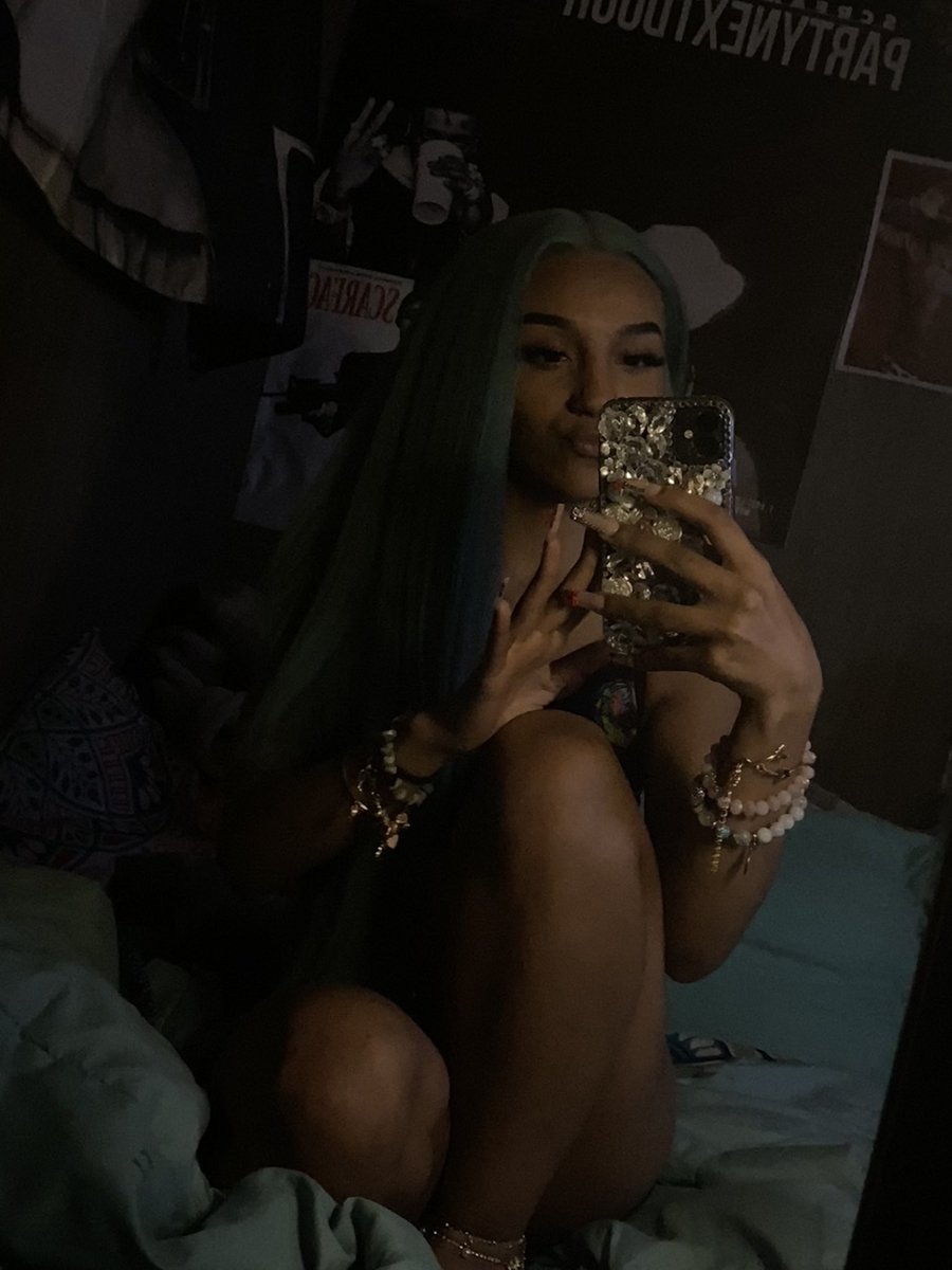 bxsluvsosa's tweet photo. 😘 https://t.co/cnpQYPBo4v