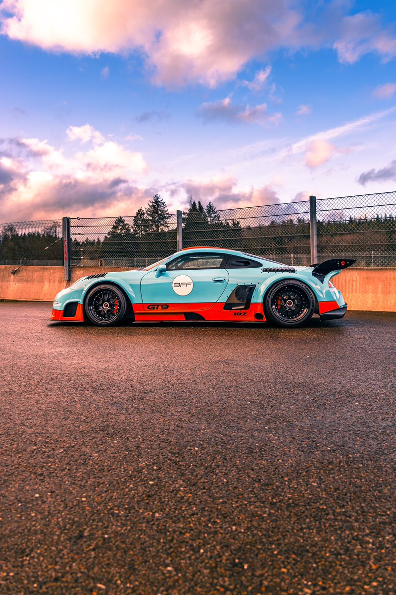 aka_valou's tweet photo. 9FF GT9CS 🏁🌆 https://t.co/HMaenhZ4jH