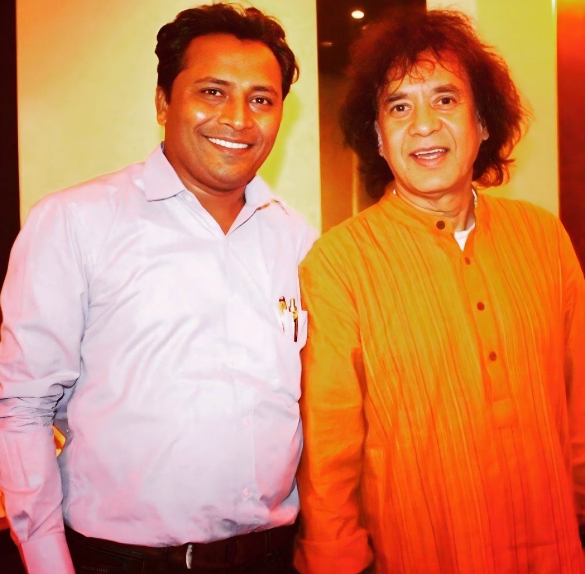 Unmesh369's tweet photo. ❤️❤️❤️ #ZakhirHussain https://t.co/HhfoDG4Psk