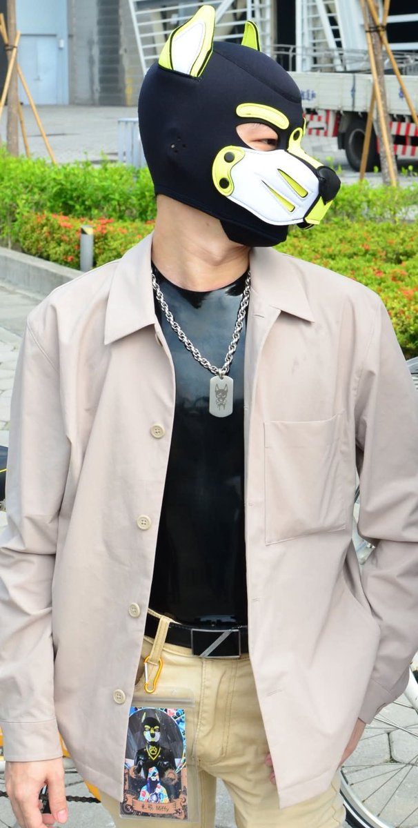 新年新希望
🖤每天都有膠膠穿
🖤更多人陪我天天穿膠
🖤完成我的膠膠夢

🖤 Wear latex every day
🖤 More people accompany me to wear latex every day
🖤 Fulfill my latex dreams