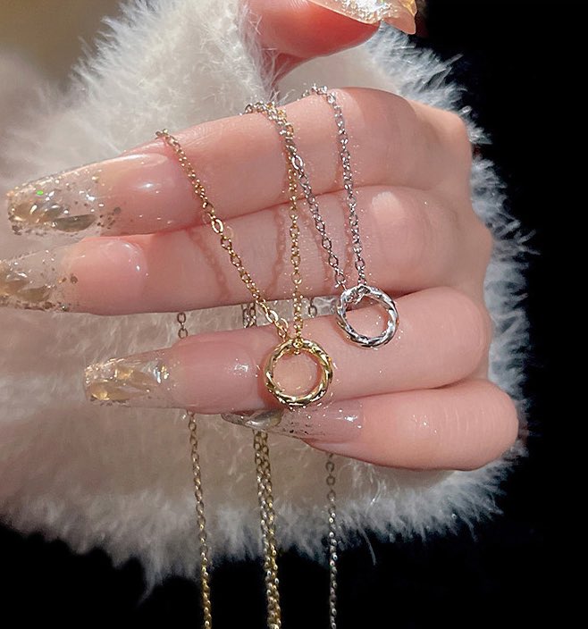 _ruby_moon_'s tweet image. 이게 다 #무료사은품 이라니! 
이렇게나 넘 예쁜데 ! 
심지어 목걸이는 #써지컬스틸 인뎁...!!! 
그래서 널리 모두에게 알리고 싶은데 ...! 
피드에도 홍보 안 하면 정말 조용히 
소리소문없이 지나가 버릴까봐 
알려 보는 설선물 #이벤트 🤣🤣🙌

rubymoon.kr
smartstore.naver.com/ruby_moon_