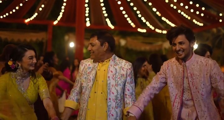 SubhashreeDZ's tweet photo. Uncle ko Bahu ke roop mein beti mil gayi :)🫠 https://t.co/CXSBJyvRcr