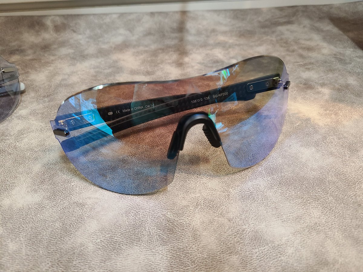 suzupower_kita's tweet photo. お手頃価格で人気のサングラス
#ALTARIST から
丸みを帯びたスタイリッシュな #KISOU PRD 入荷してます👓
店頭在庫カラーはブルーミラー(画像2枚目)とシルバーミラー(画像3枚目)となっております👓
ウエアや気分に合わせてサングラスを取り替えたら、モチベーションが上がりそうですね
¥13530 https://t.co/YFzdohncvA