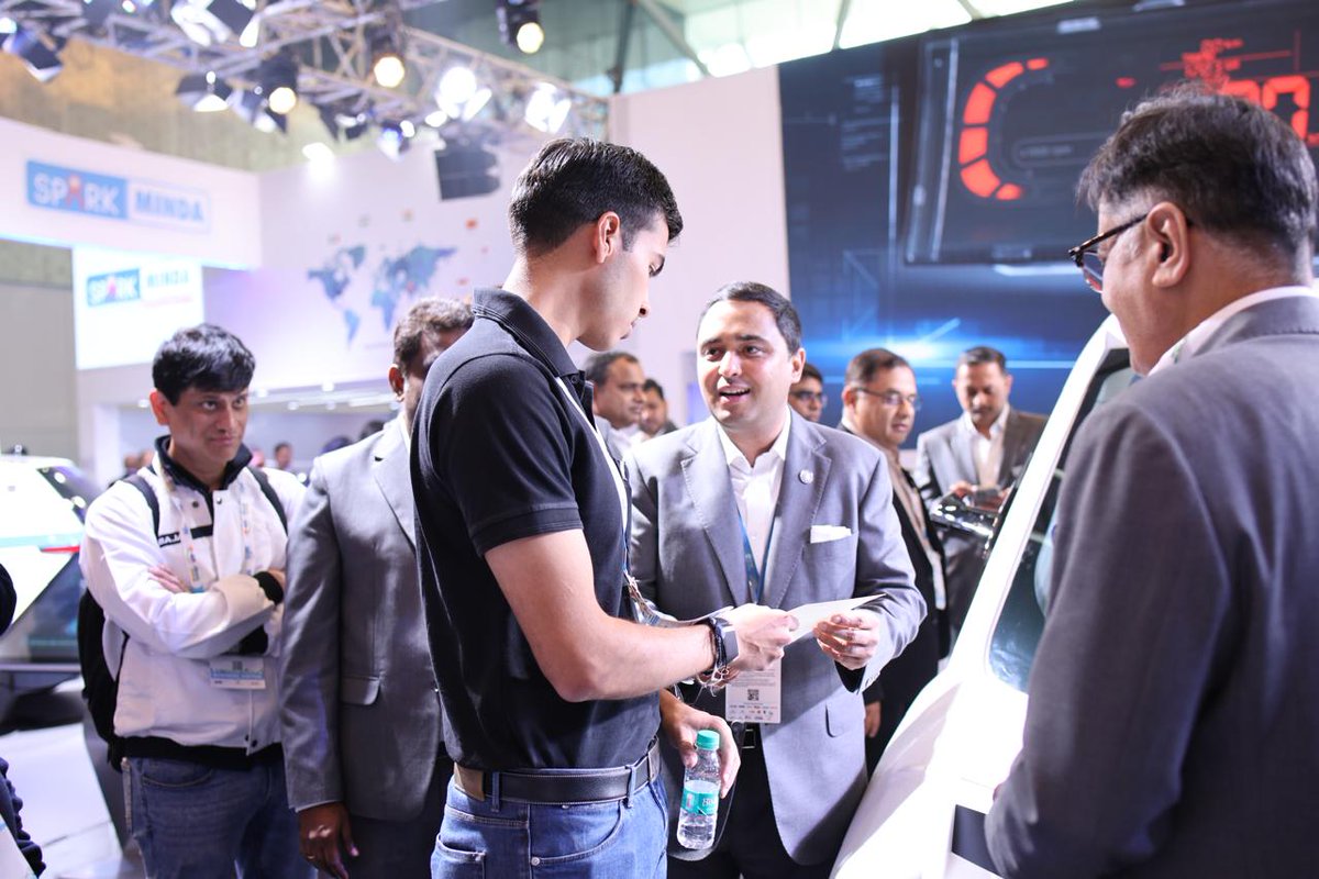 spark_minda's tweet photo. We had the privilege of welcoming Mr. Rishab Bajaj from Bajaj Auto Ltd. to our pavilion at the #BharatMobilityExpo2025.

It was an inspiring experience to share our innovations and exchange insights with such a respected industry leader. 

#SparkMinda #BajajAuto #Innovation https://t.co/L5SnqGuR9G