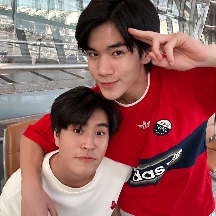 nox2perrr's tweet photo. ม๋าเด้กมันโตจนปกป้องพี่คนสวยได้ละㅠㅠ https://t.co/MYNRNR86Wx