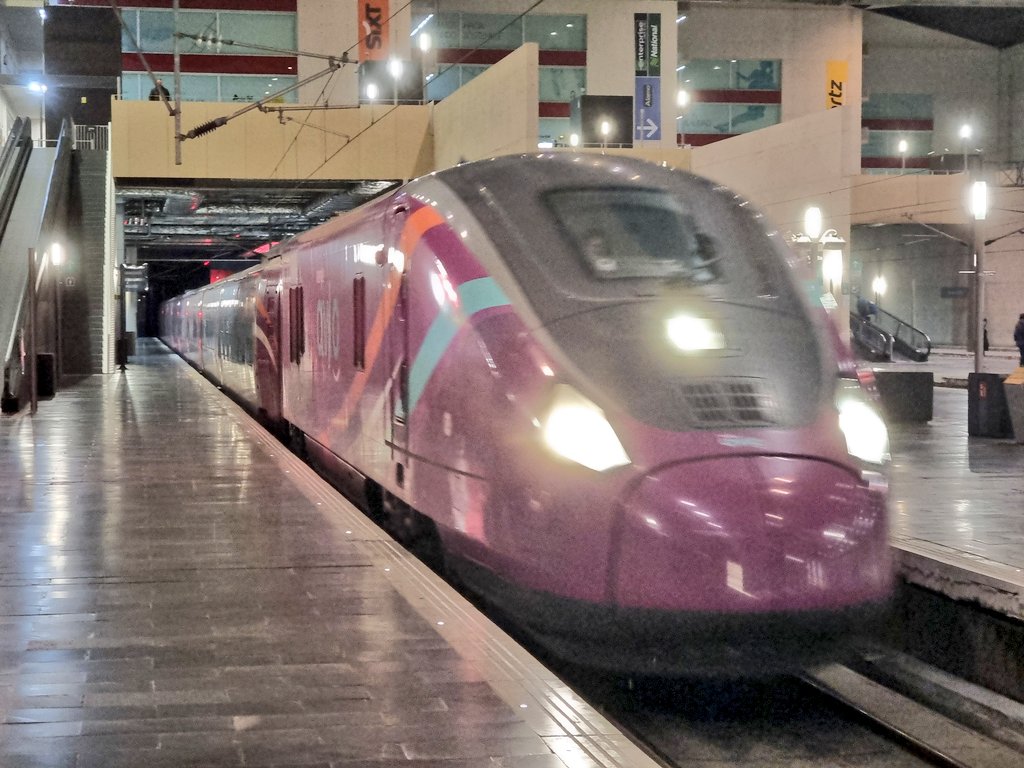 NonstopEurotrip.com 🇺🇦 tweet media