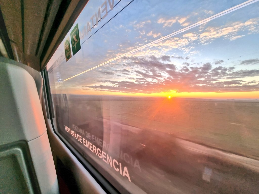 NonstopEurotrip.com 🇺🇦 tweet media