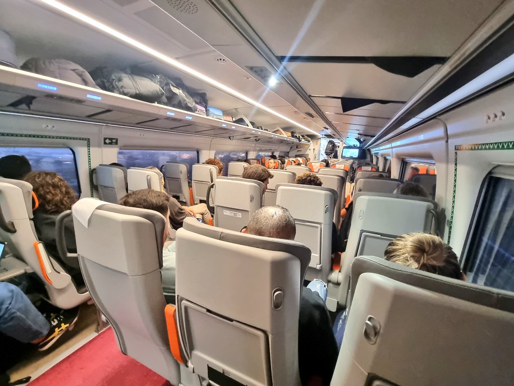 NonstopEurotrip.com 🇺🇦 tweet media