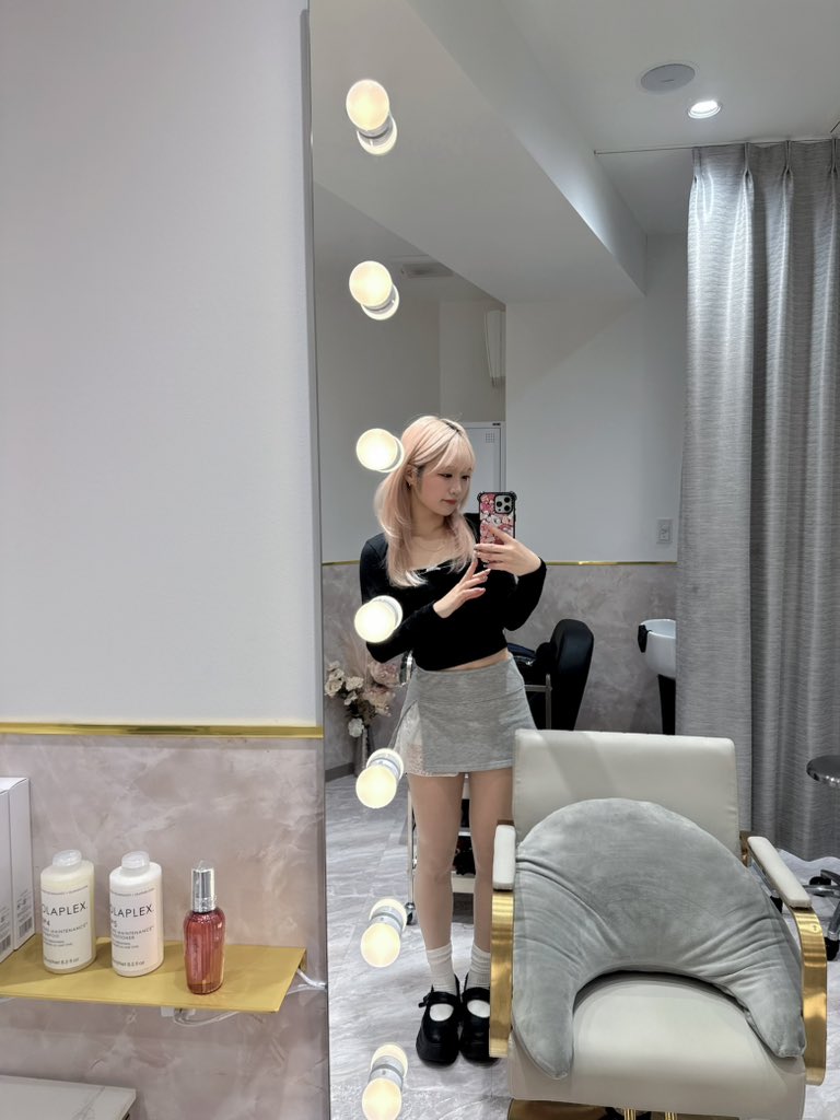 1122552Apple's tweet photo. さいきん🤍🎀 https://t.co/nyHUHkab9v