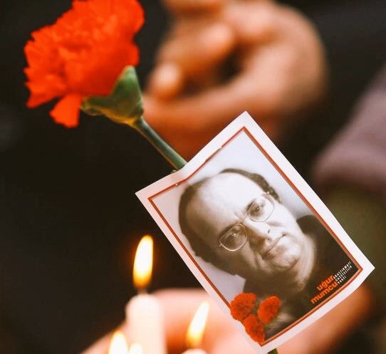 TMMOB1954's tweet photo. Uğur Mumcu'yu saygı ve özlemle anıyoruz. 
#UgurMumcu https://t.co/Ho0gKRF9YZ