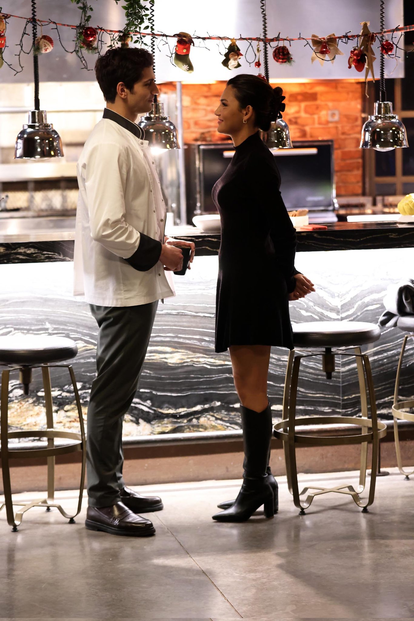 GiCt3pfXYAEm_Uv?format=jpg&name=large