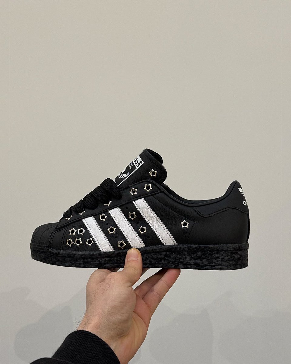 Ve2la's tweet image. Superstar Superstar for @adidas &amp;amp; @piecesuniques_