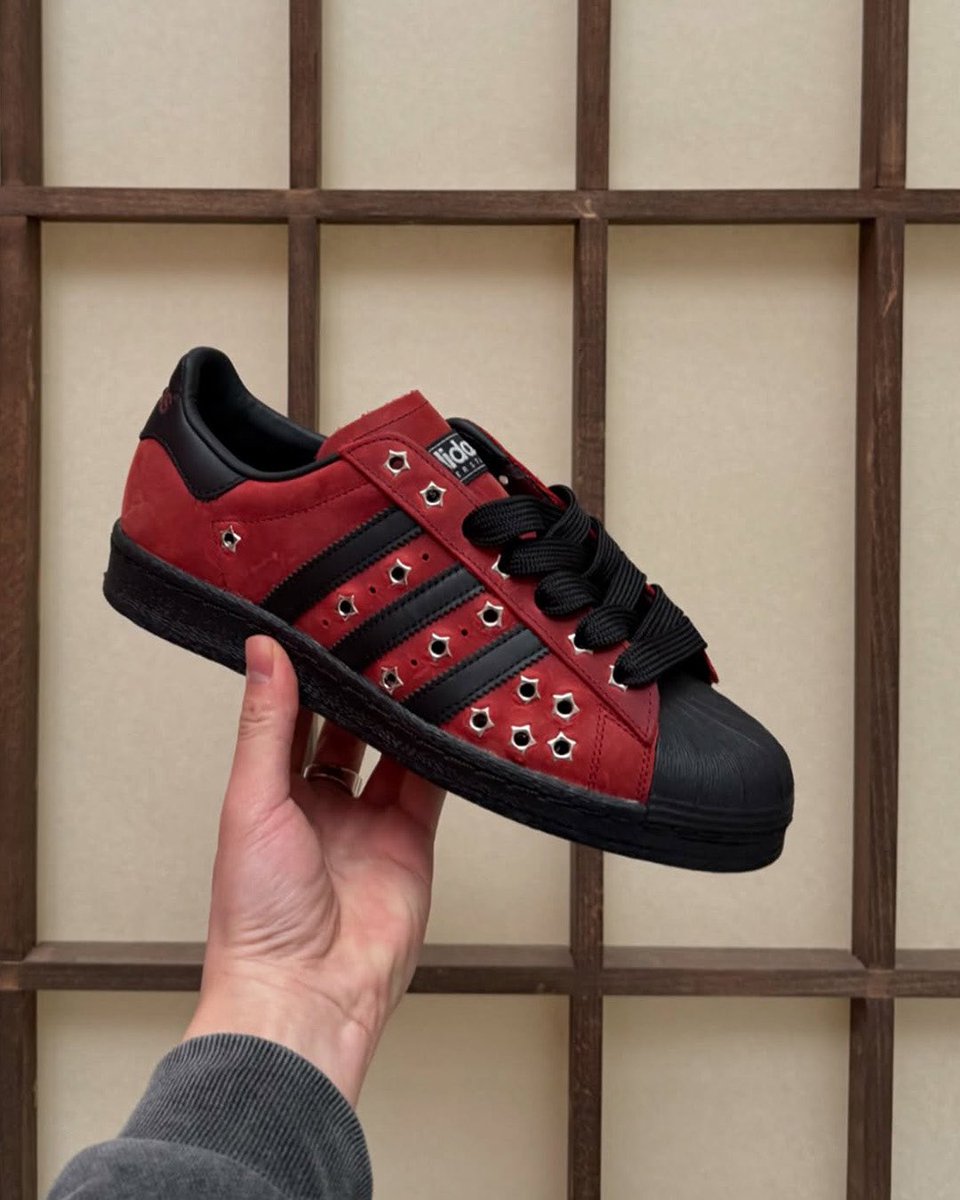 Ve2la's tweet image. Superstar Superstar for @adidas &amp;amp; @piecesuniques_