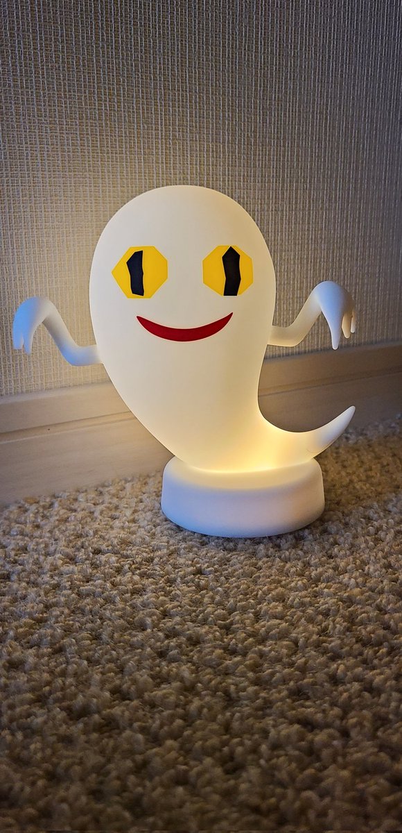 lulllu_b's tweet photo. 衝動買いしたねないこだれだライト届いた
ｳｫｰｯ可愛すぎる👻
娘が家中連れ回して遊んでる🫶🏻 https://t.co/scoJX0DWut
