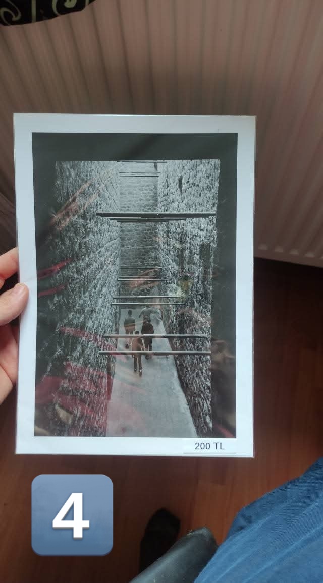 Herkese merhabalar,

Malumunuz ekonomide ev kirası ödeyen bir öğrenci olarak zorlanıyorum ben de ve bunun için çektiğim fotoğrafları A4 mat kağıtta satıyorum. 15 adet satmam yeterli. Kiramı 25'inde ödeyeceğim yani biraz acil, rtlerseniz sevinirim 🙏🏼 

Adet 200₺
(Devamı altta) +