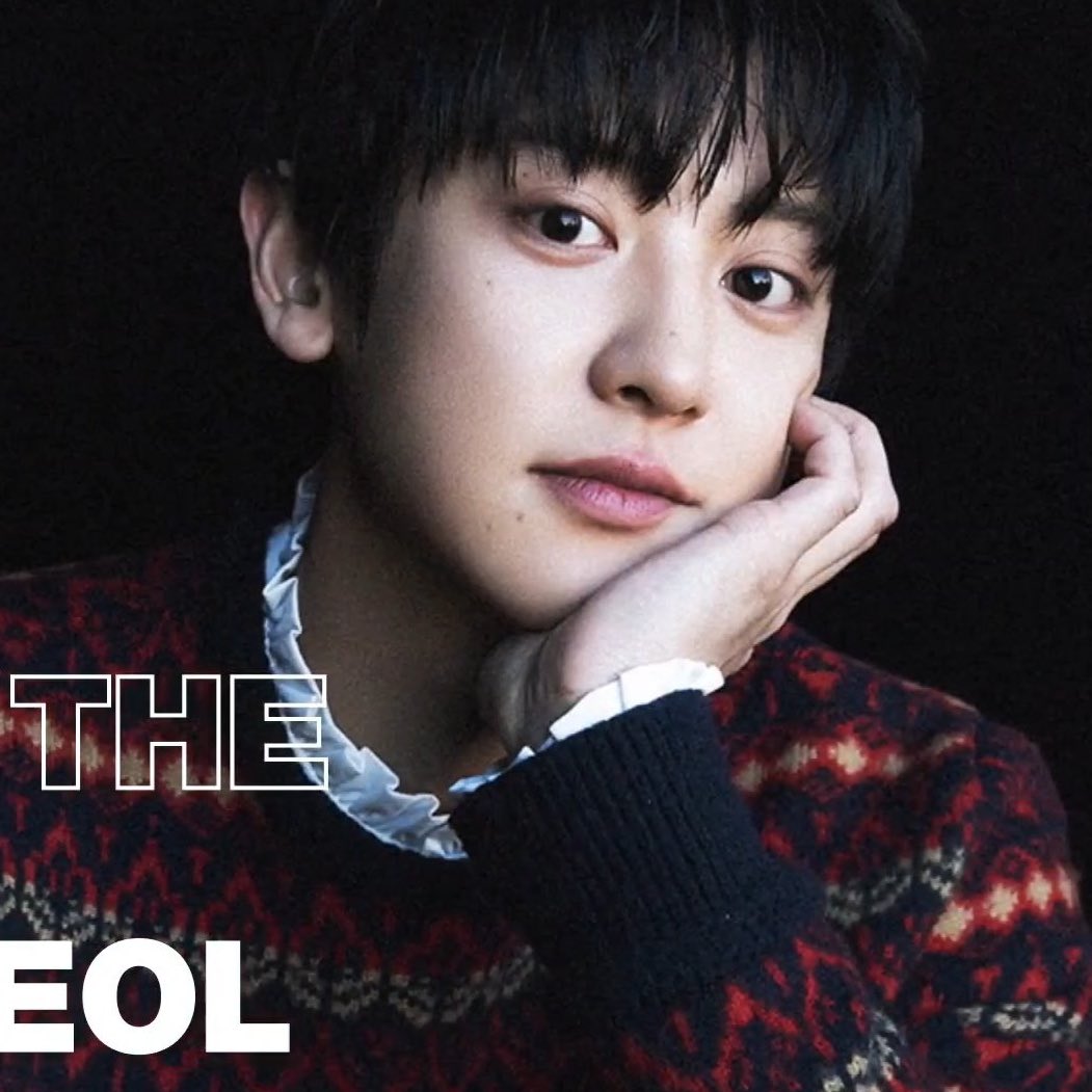 yeolmeissa's tweet photo. THESE TWO ARE THE CUTEST AND CHANYEOL LOOKS SO CUDDLY AND PRETTY 🥹 https://t.co/Tb1SxpfFIi