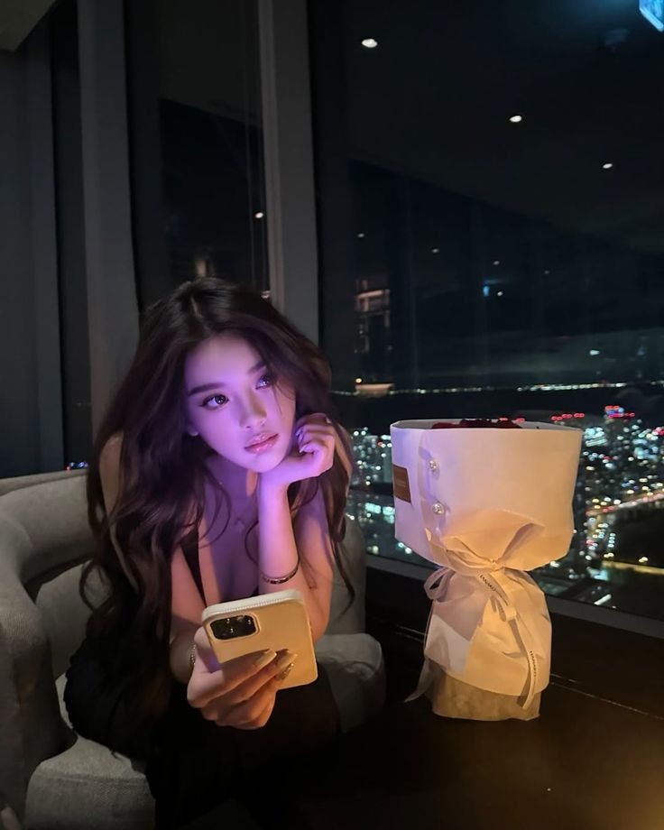 I bought flowers for women who were more beautiful than flowers. @MEIMvisit