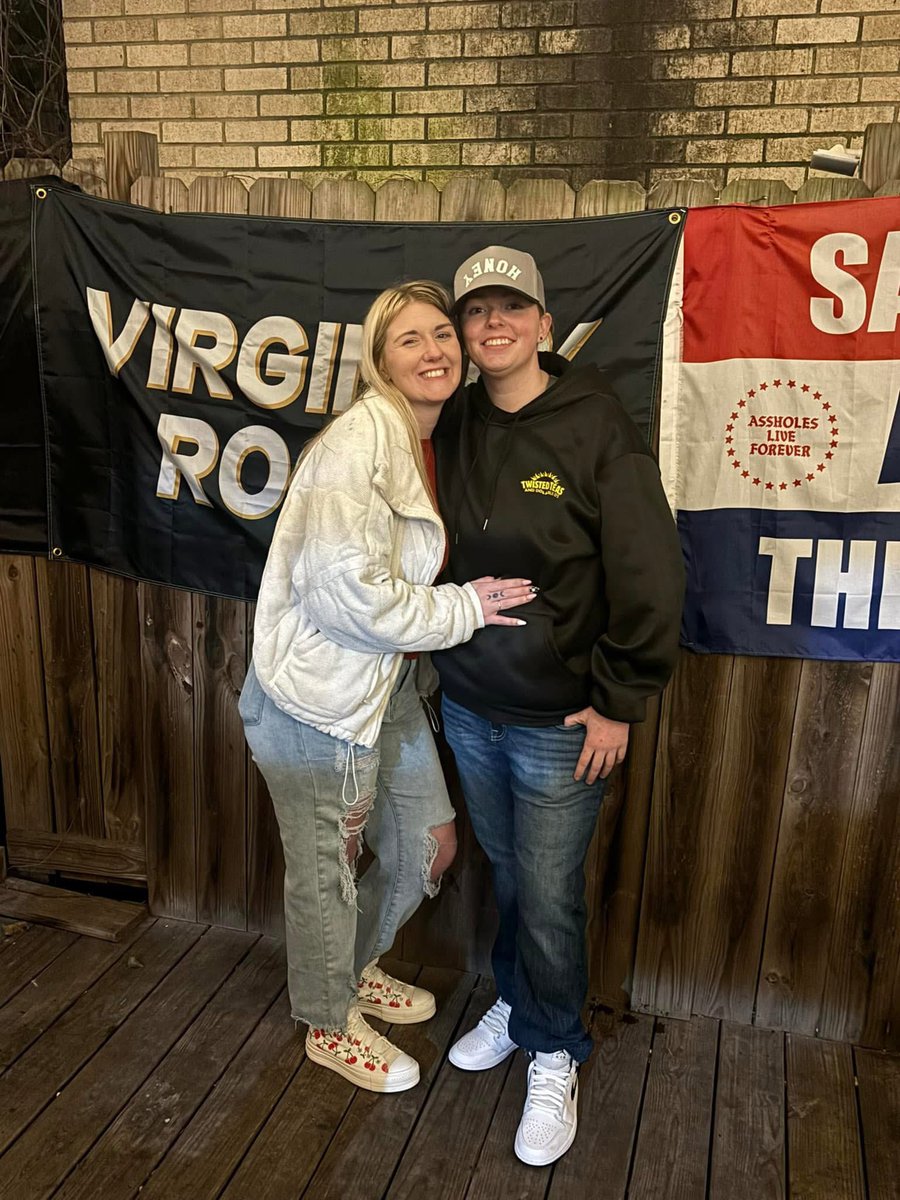Say_rawh69's tweet photo. 29 days and you are stuck with me for life ❤️‍🔥 https://t.co/8hIZXfY8Yh