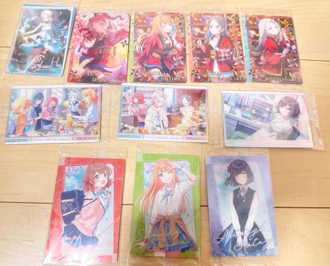 追いウエハースしたけど、
世界一可愛い藤田さんこず😭😭💦💦

SR広ちゃんと冠菊咲季ちゃんは3枚目🥺🥺🥺🥺🥺🙏🙏🙏🙏🙏嬉しいけど😫😫😫😫💦💦💦💦

さすがに交換出そうかなあ……🫠🫠💭💭💭💭💭 