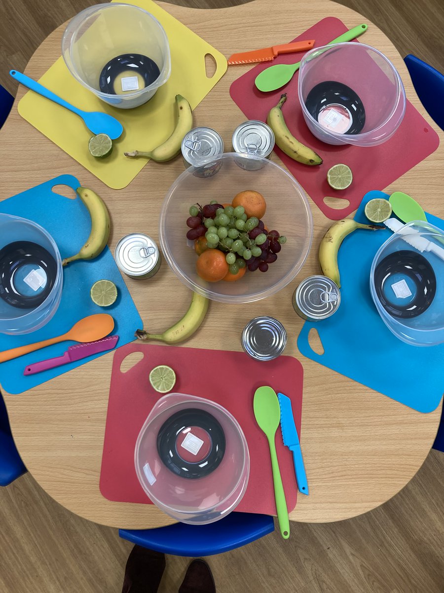 StWerbs's tweet photo. On the menu at cookery club this week, our mini chefs created banana and pineapple salsa and fruit kebabs. Lots of fun learning new skills including, peeling, chopping, stirring and measuring! @hooleandnewton @HooleChester #cookeryclub #minichefs https://t.co/Zb7Nwr6AmU