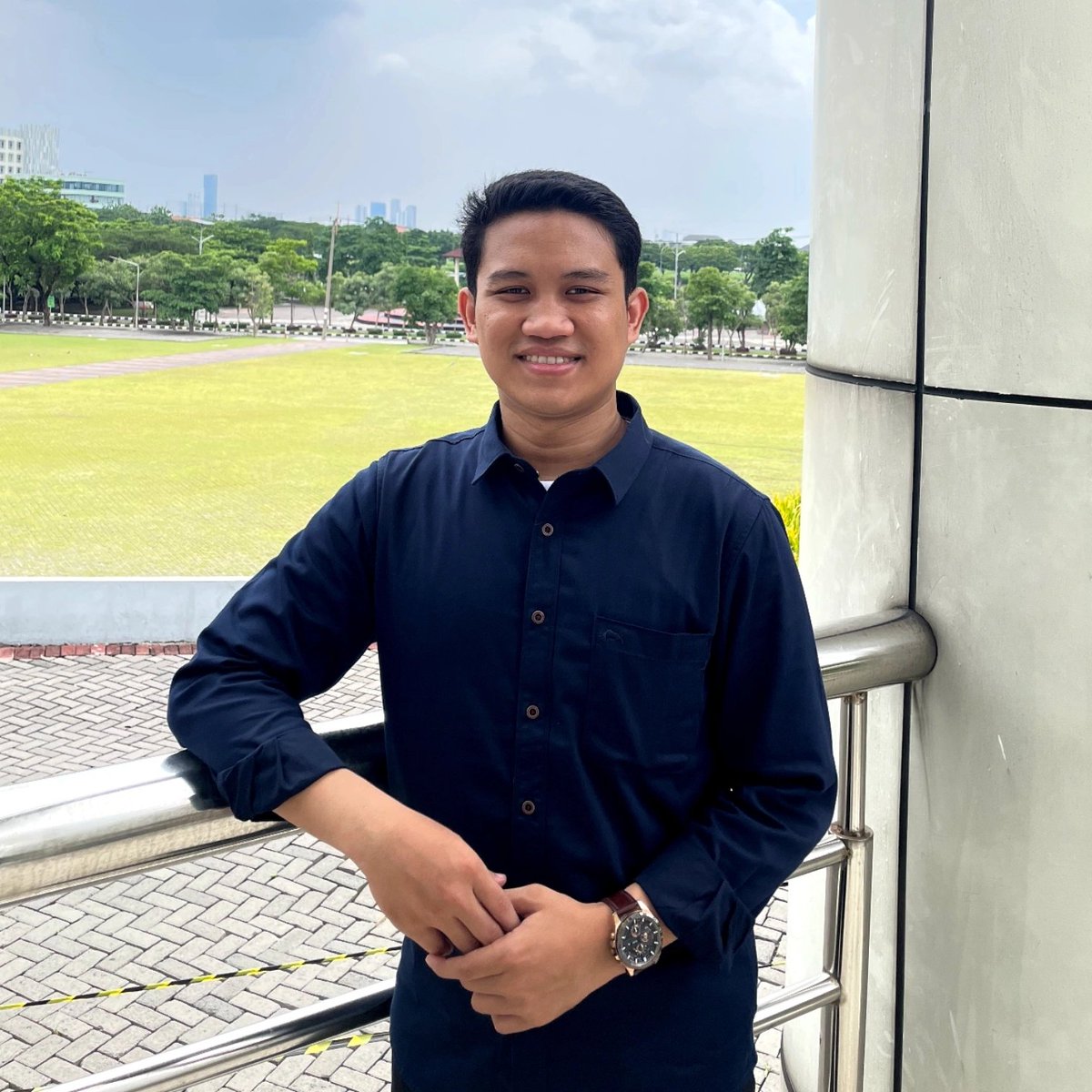 hanifrd_'s tweet photo. Tulisan vs orangnya. https://t.co/7sk72X2zrp