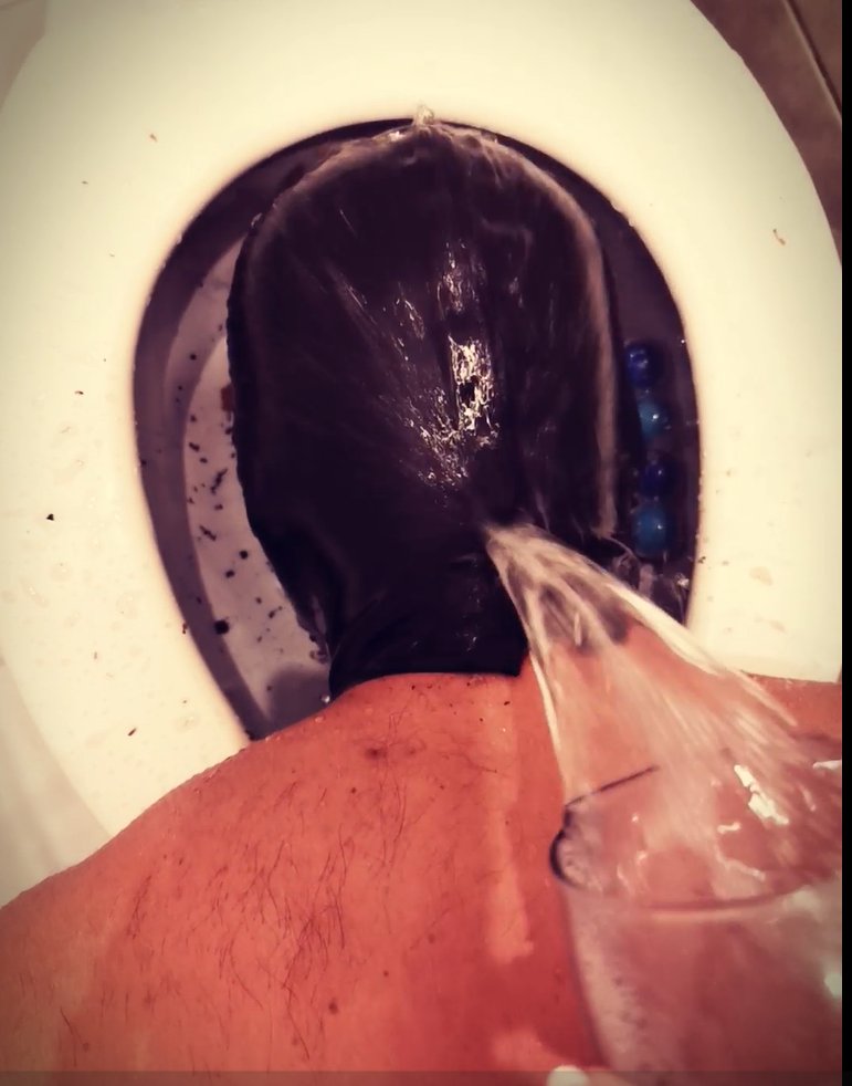 MeLatexGoddess's tweet image. Good morning bitch ...😘