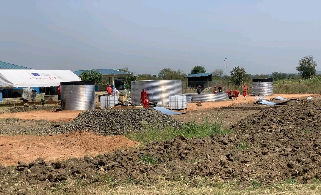 inakasiita1's tweet photo. @UgandaRedCross WASH team in Imvepi refugee settlement setting up facilities for fecal sludge management in the refugee hosting community.
Fecal sludge management involves the safe handling of human waste from toilets.ย This includes collecting, transporting, treating, and disposing of fecal matter from septic tanks and pit latrines.ย
Fecal sludge management prevents the spread of disease by keeping human waste from contaminating drinking water and the environment.
And, it is important in humanitarian settings where diseases such as cholera and dysentery can spread quickly.
It also prevents the spread of disease by keeping human waste from contaminating drinking water and the environment.
@UgandaRedCross
@IFRCAfrica @ifrc @eu_echo @RodeKruisVL @roteskreuzat