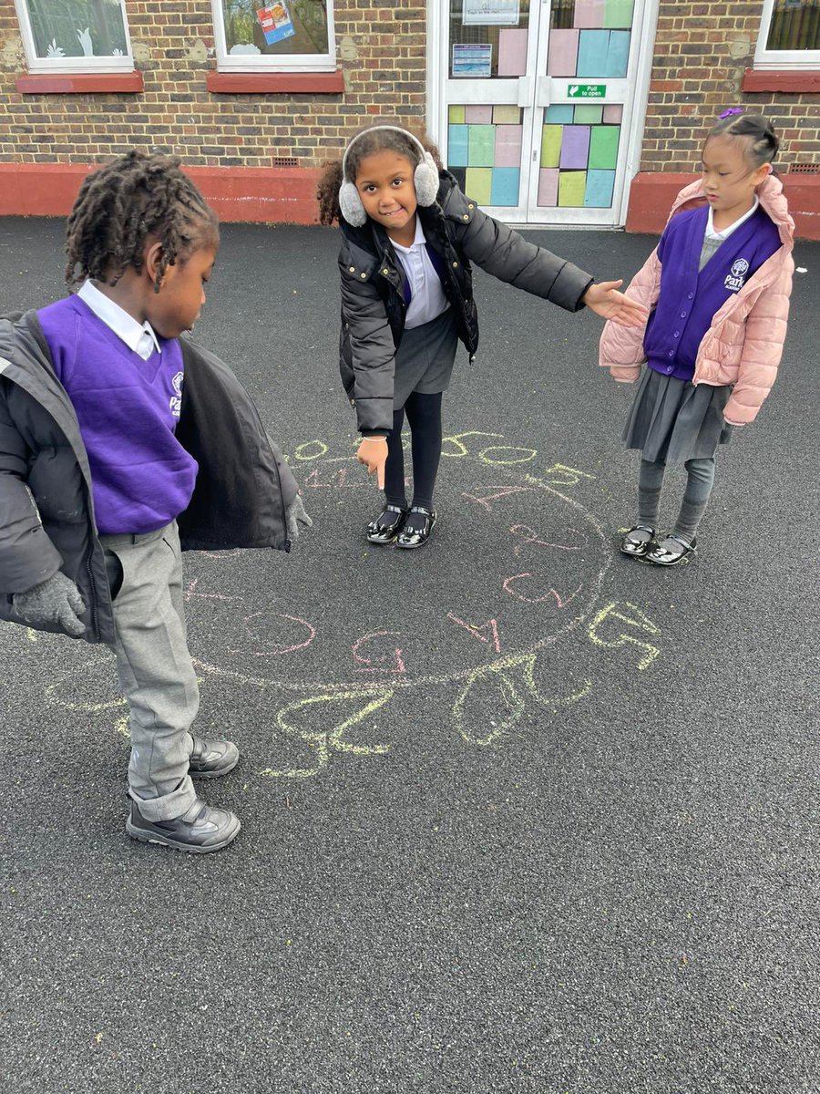 ParkAcad's tweet photo. Year 2 had an amazing time exploring clocks outdoors! ⏰ They created giant clocks on the ground and practiced telling the time in 5-minute intervals. Such a fun and active way to make learning come alive! #MathsOutdoors #TellingTime #ActiveLearning @thesteptrust https://t.co/cmd47391el