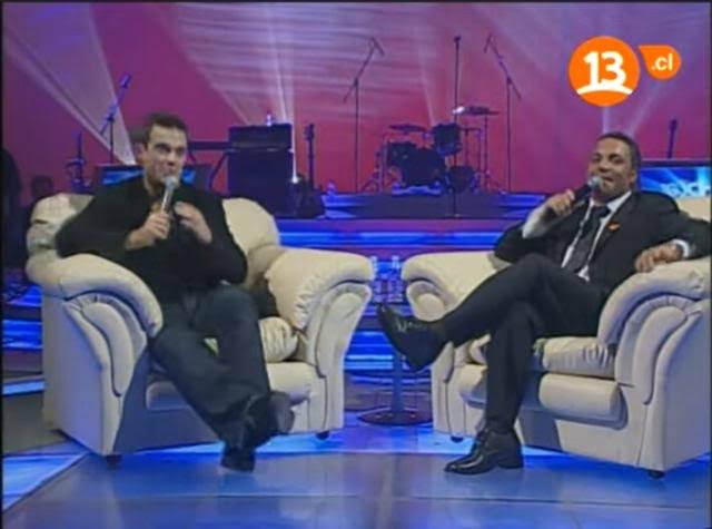 Gormani272032's tweet photo. Primero Lucho Jara con Robbie Williams, ahora Pollo Castillo con Speed. Somos tan ordinarios con el inglés que parece tradición quedar en vergüenza internacional.
#Speed #speedchile https://t.co/86tINn5eyC