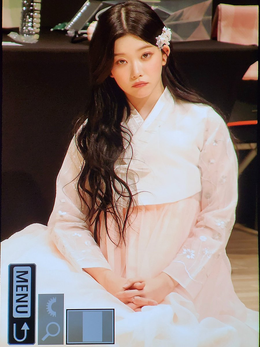 GodFriend_'s tweet image. 250124 Tsuki EVERLINE Fansign Preview
츠키 팬싸인회 프리뷰
#TSUKI #츠키 #つき #빌리 #Billlie