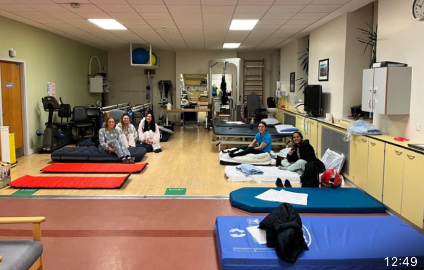 TipperaryUH's tweet image. How resilient are we in the HSE two weeks after a snow event we managed to accommodate over 200 staff on mattresses,beds and floor space to ensure we cared appropriately for our patients .Thanks to all staff across every grade for your commitment to the service @HSEDubSouthEast