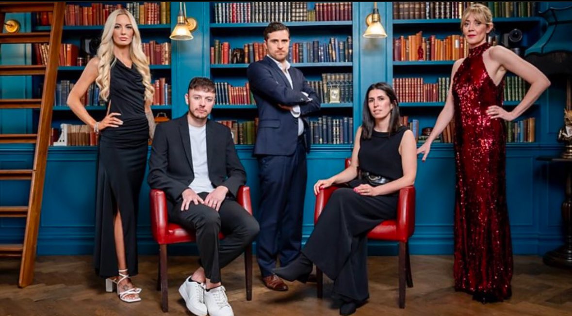 🏰 NEW PODCAST 🏰

Join us for a roundtable ahead of tonight’s finale of #TheTraitors 🦉

We discuss Charlotte’s web unravelling after The Seer twist and who we think will win season 3 of #TheTraitorsUK 

Apple shorturl.at/NxNuq
Spotify shorturl.at/AHQpJ